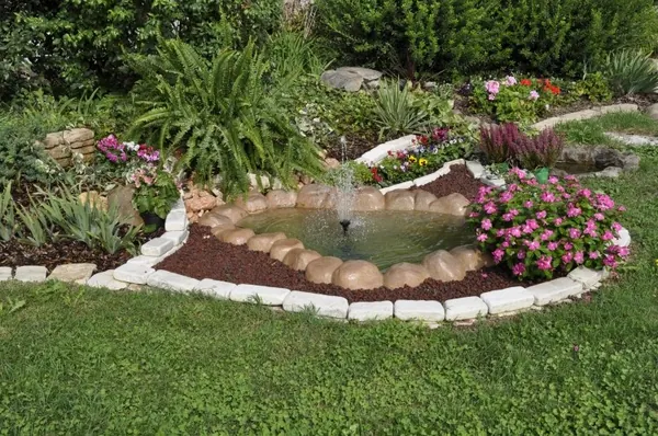 Bazin – iaz de gradina model Caraibi cu margine San Benedeto
