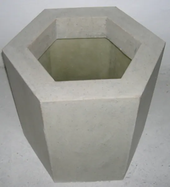 Vas decorativ pentru flori si arbusti ornamentali model Hexagonal