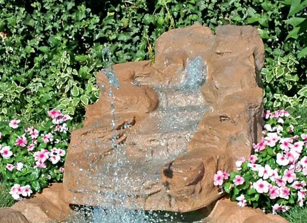 Stanca decorativa din piatra naturala pentru cascade, lacuri, gradini model Tonale